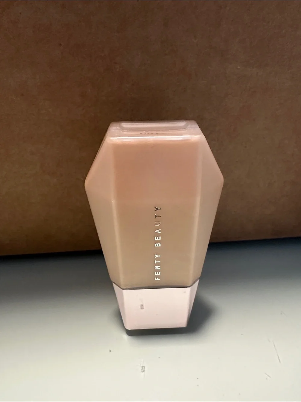 Fenty Beauty Pro Filt'r Hydrating Primer – Taffy Topaz (02) Bottle & Box